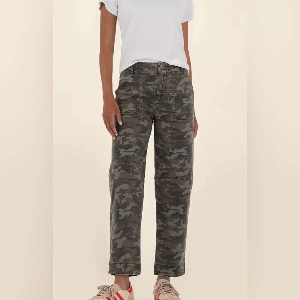 KUT. Camouflage Olive High Rise Ashton Barrel Leg Women's Jeans.